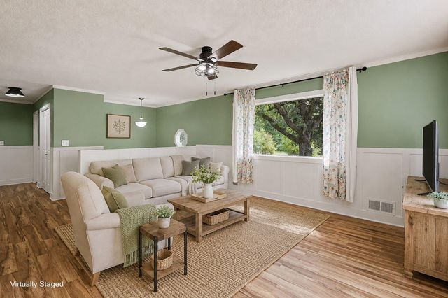 10524 Kimbro Avenue S, Cottage Grove, MN 55016