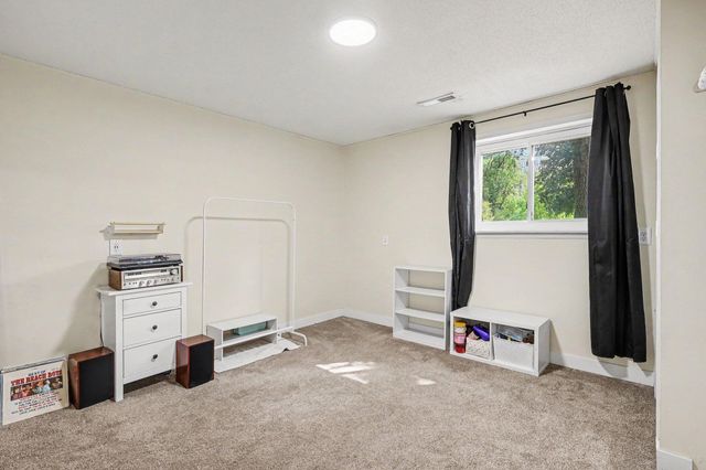 10524 Kimbro Avenue S, Cottage Grove, MN 55016