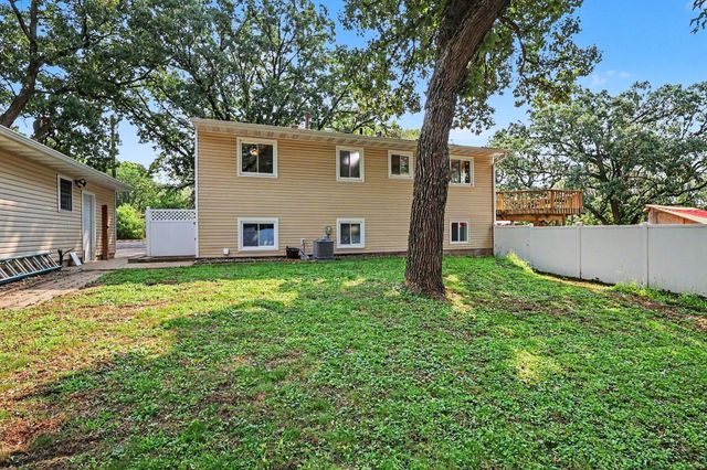 10524 Kimbro Avenue S, Cottage Grove, MN 55016