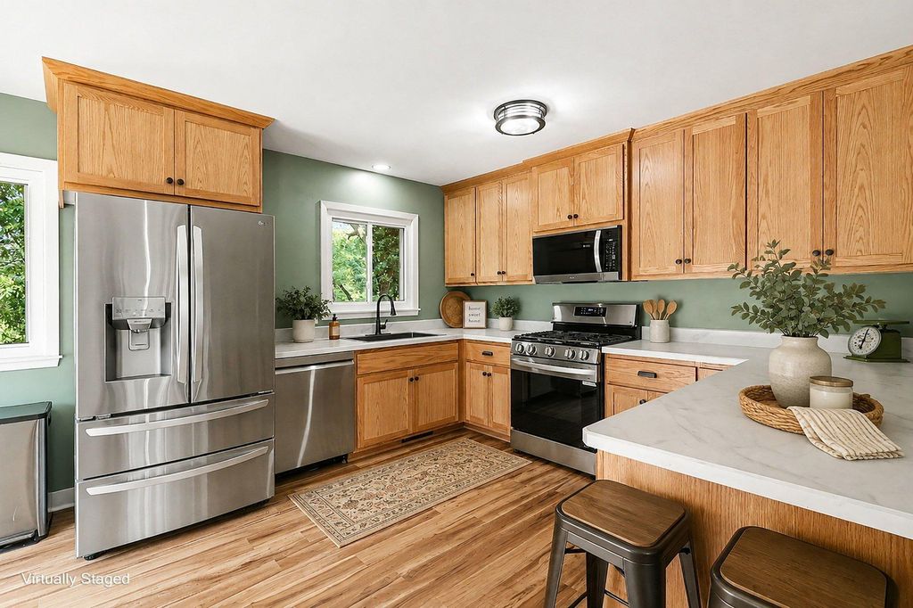 10524 Kimbro Avenue S, Cottage Grove, MN 55016