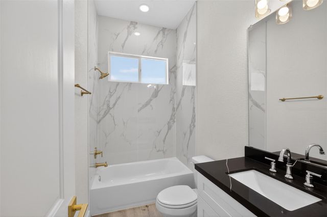 5906 Saint Augustine Street F, Houston, TX 77021