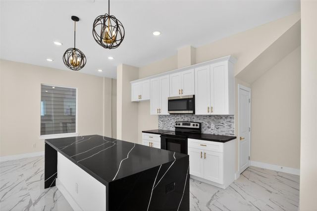 5906 Saint Augustine Street F, Houston, TX 77021