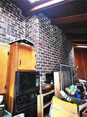 6319 Robin Hood Drive, Shawnee, KS 66203