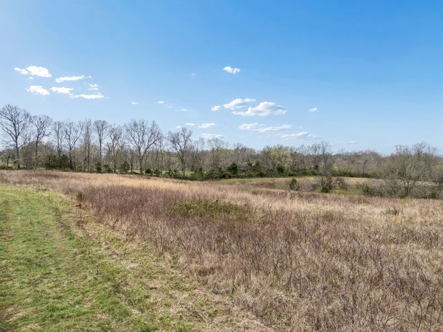4094 Akin Ridge Rd, Williamsport, TN 38487