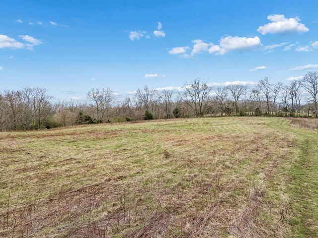 4094 Akin Ridge Rd, Williamsport, TN 38487