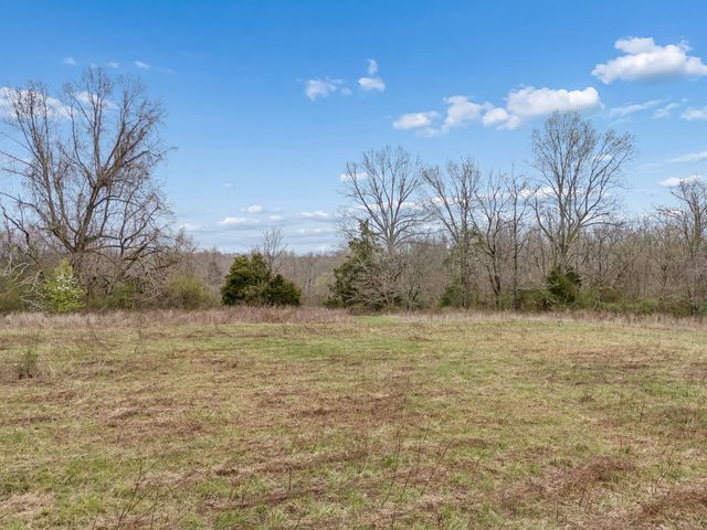 4094 Akin Ridge Rd, Williamsport, TN 38487