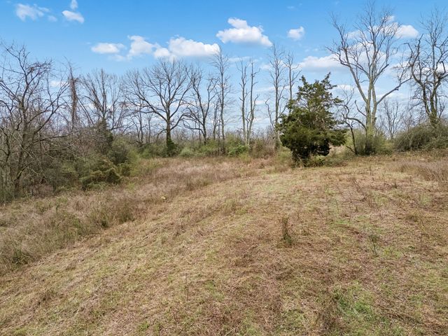 4094 Akin Ridge Rd, Williamsport, TN 38487