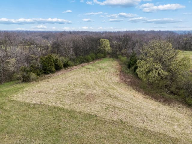 4094 Akin Ridge Rd, Williamsport, TN 38487