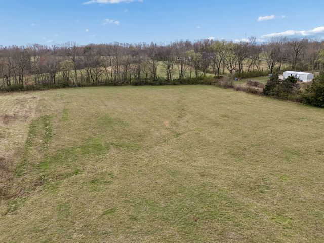 4094 Akin Ridge Rd, Williamsport, TN 38487