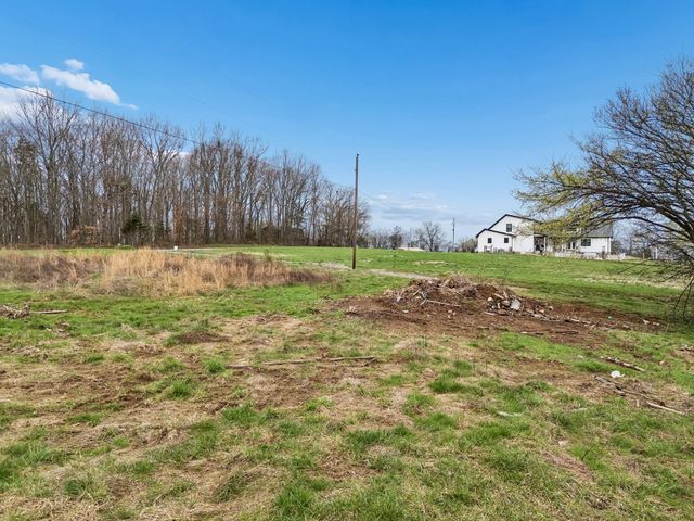 4094 Akin Ridge Rd, Williamsport, TN 38487