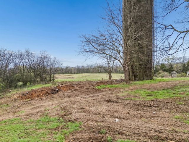 4094 Akin Ridge Rd, Williamsport, TN 38487