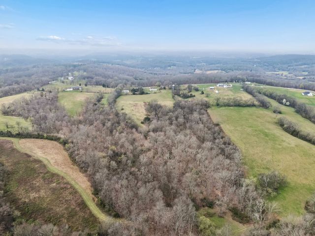 4094 Akin Ridge Rd, Williamsport, TN 38487