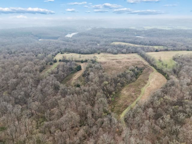4094 Akin Ridge Rd, Williamsport, TN 38487