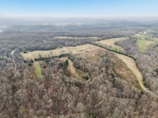 4094 Akin Ridge Rd, Williamsport, TN 38487