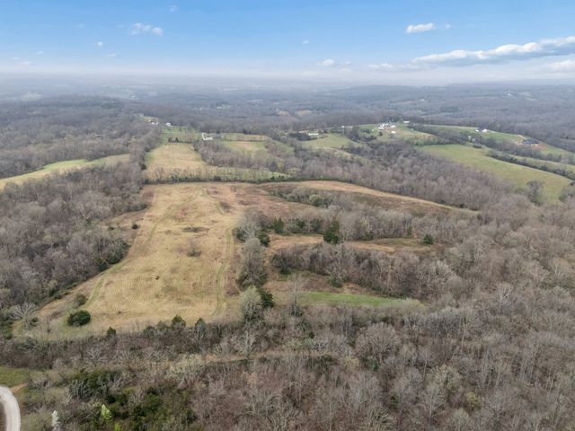 4094 Akin Ridge Rd, Williamsport, TN 38487
