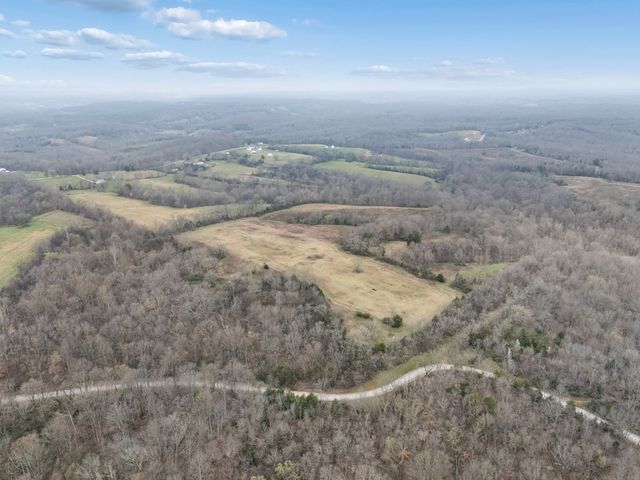 4094 Akin Ridge Rd, Williamsport, TN 38487
