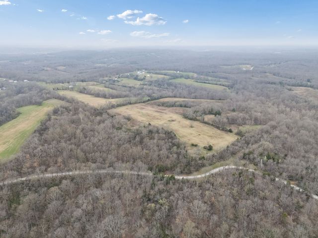 4094 Akin Ridge Rd, Williamsport, TN 38487