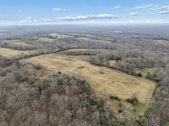 4094 Akin Ridge Rd, Williamsport, TN 38487