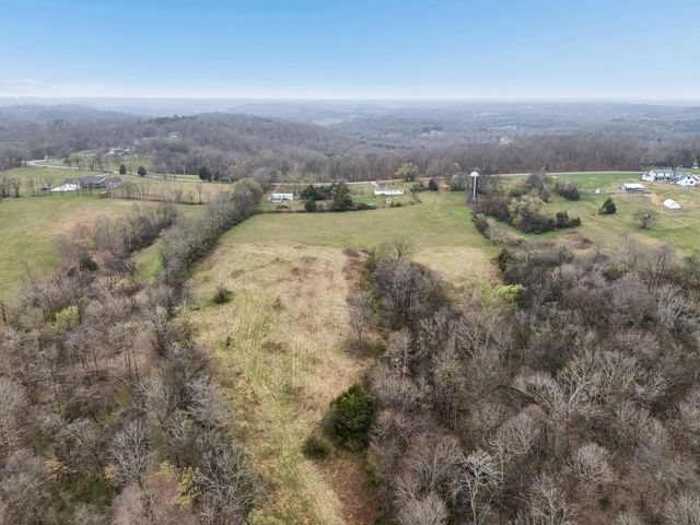 4094 Akin Ridge Rd, Williamsport, TN 38487