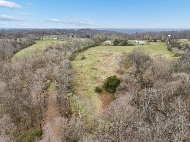 4094 Akin Ridge Rd, Williamsport, TN 38487