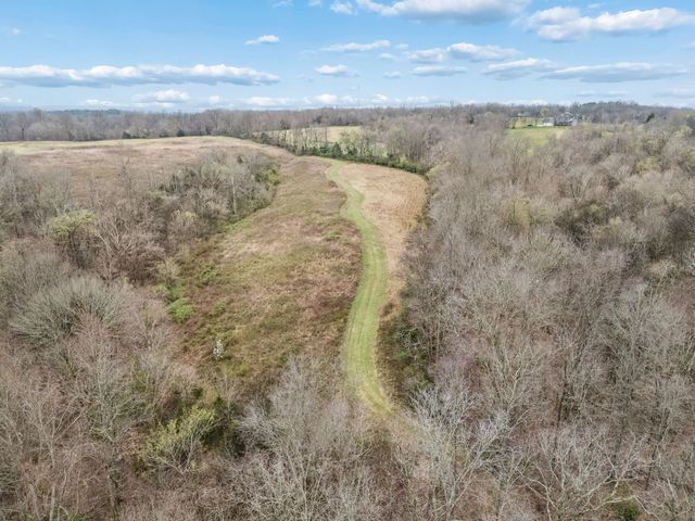 4094 Akin Ridge Rd, Williamsport, TN 38487