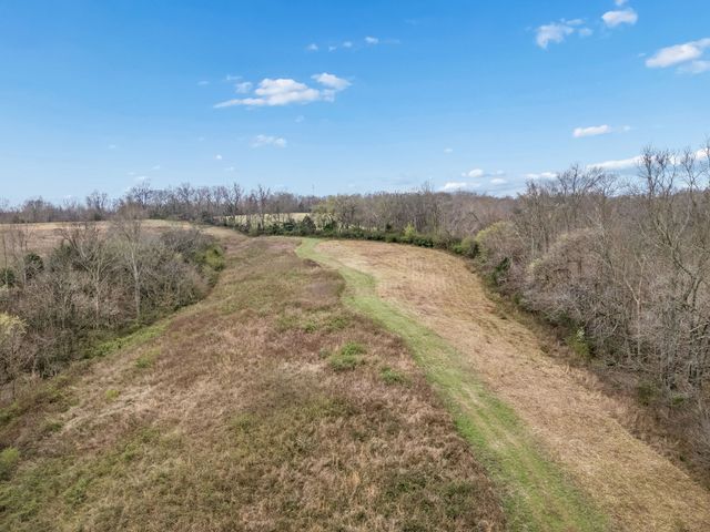 4094 Akin Ridge Rd, Williamsport, TN 38487