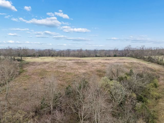 4094 Akin Ridge Rd, Williamsport, TN 38487