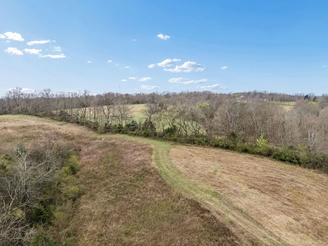 4094 Akin Ridge Rd, Williamsport, TN 38487