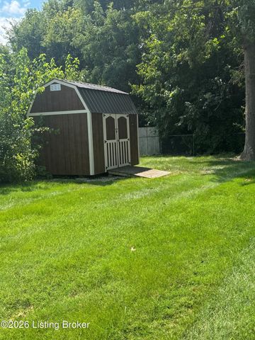 4906 Paramount Dr, Louisville, KY 40258