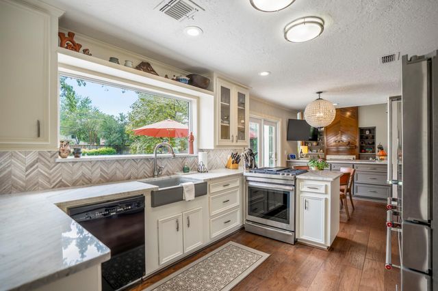 13014 King Circle, Cypress, TX 77429