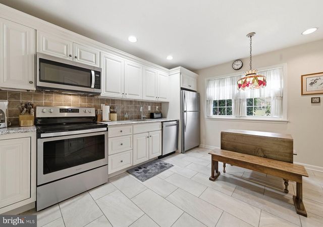 1833 PERRIN CT, Ambler, PA 19002