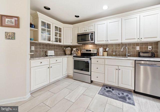 1833 PERRIN CT, Ambler, PA 19002