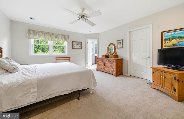 1833 PERRIN CT, Ambler, PA 19002