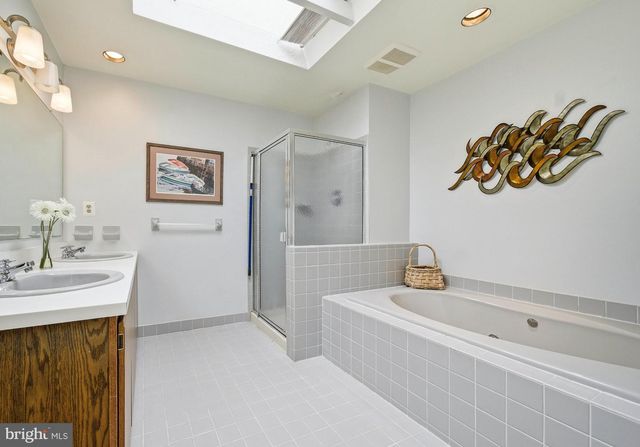 1833 PERRIN CT, Ambler, PA 19002