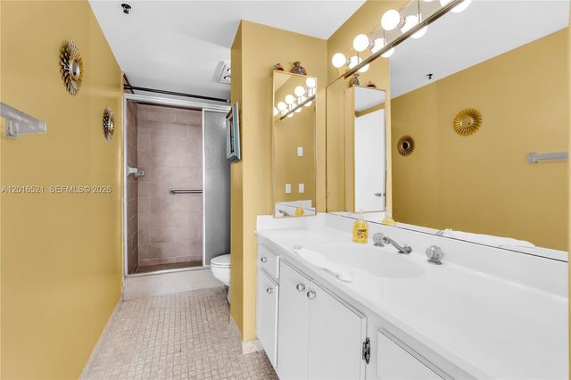 4001 Hillcrest Dr 812, Hollywood, FL 33021
