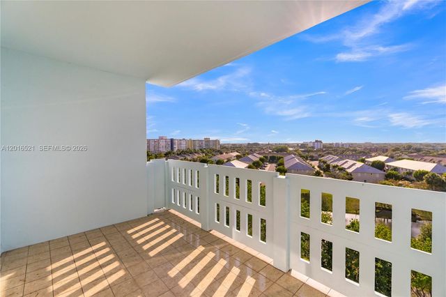 4001 Hillcrest Dr 812, Hollywood, FL 33021