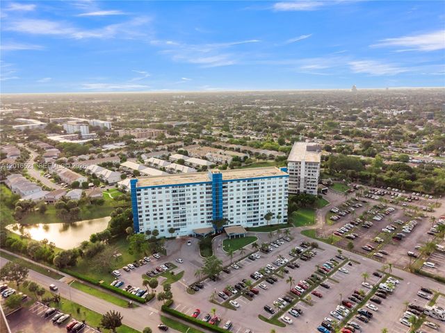 4001 Hillcrest Dr 812, Hollywood, FL 33021