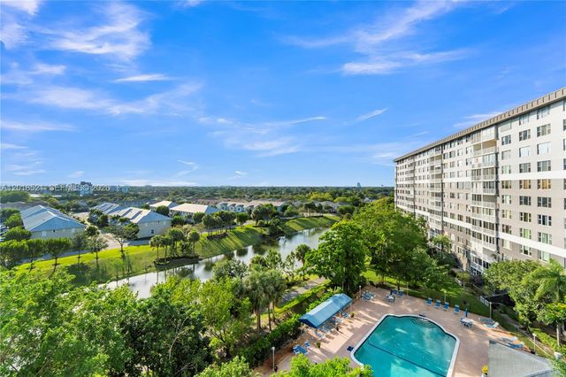 4001 Hillcrest Dr 812, Hollywood, FL 33021