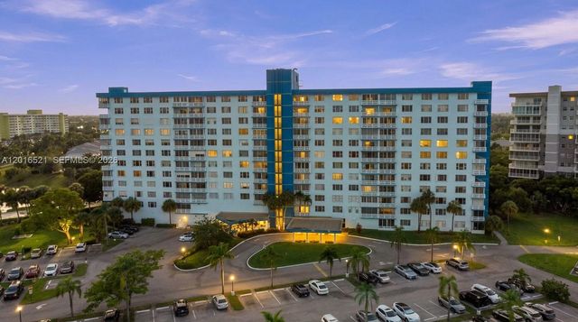 4001 Hillcrest Dr 812, Hollywood, FL 33021