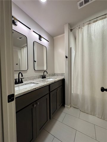 1707 S K Place, Rogers, AR 72756