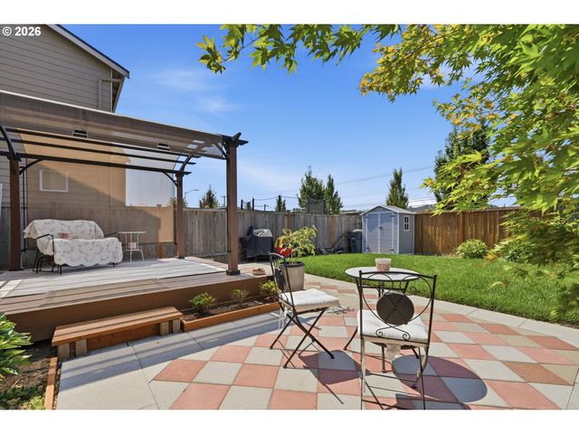 2097 Nw WOODLAND Dr, Mc Minnville, OR 97128