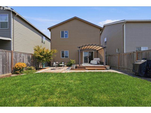 2097 Nw WOODLAND Dr, Mc Minnville, OR 97128