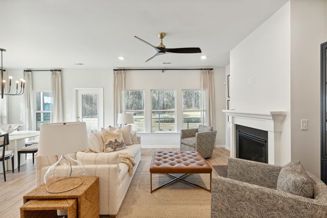 1689 Locals Street, Summerville, SC 29485