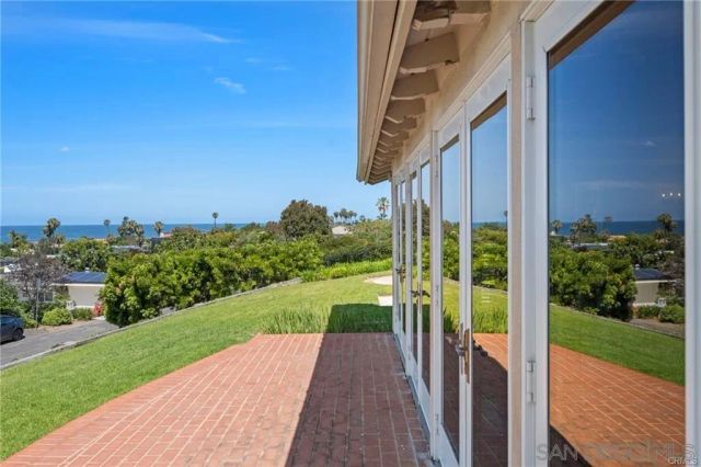 8361 Calle Del Cielo, La Jolla, CA 92037