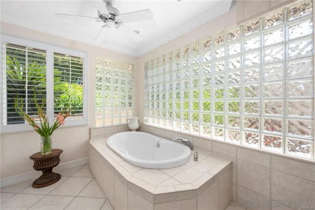 8361 Calle Del Cielo, La Jolla, CA 92037