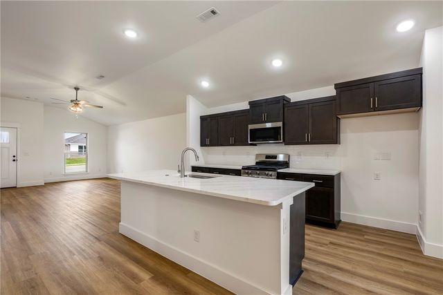 1719 Farmer Street, Pea Ridge, AR 72751