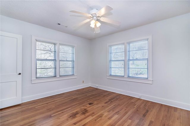 583 N Assembly Drive 1, Fayetteville, AR 72701