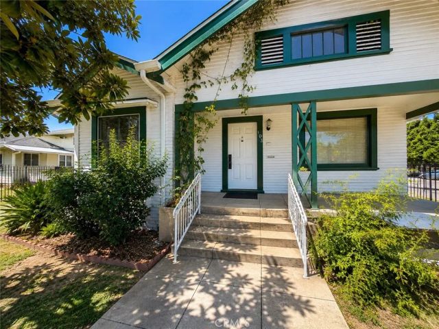 103 S Ardmore, Los Angeles, CA 90004