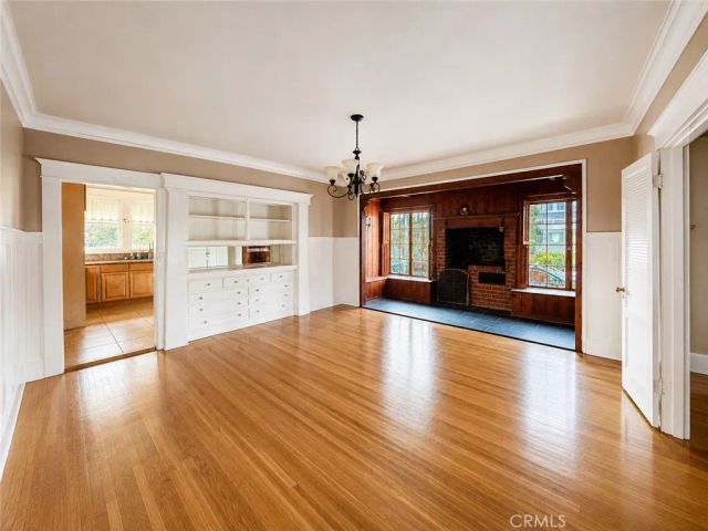 103 S Ardmore, Los Angeles, CA 90004