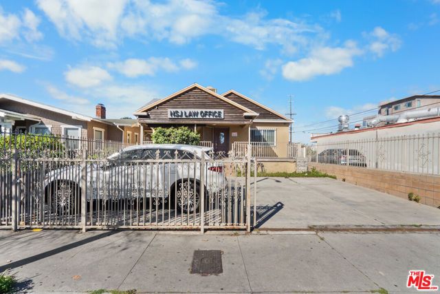 1611 6th Avenue, Los Angeles, CA 90019